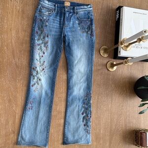 🌸 Driftwood Embroidered Floral Jeans Size 27 Style P3880A
